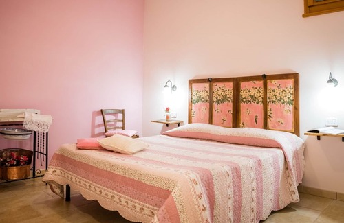 Agnone Bed & Breakfast | Masseria Acquasalsa Agnone Masseria in stone Apartment Rosa