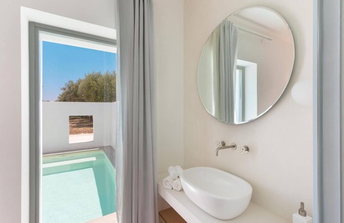 Fasano Villa | Masseria Pensato Suite Carrubo With Privated Pool