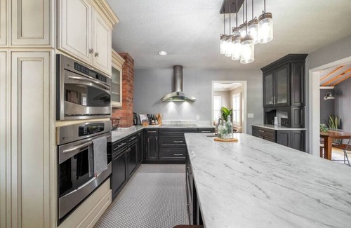 Lake Como House | Massive 3 bedroom with large backyard