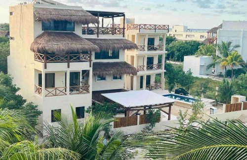 Isla Holbox House | Massive compound/Walk to the beach!