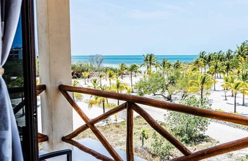 Isla Holbox House | Massive compound/Walk to the beach!