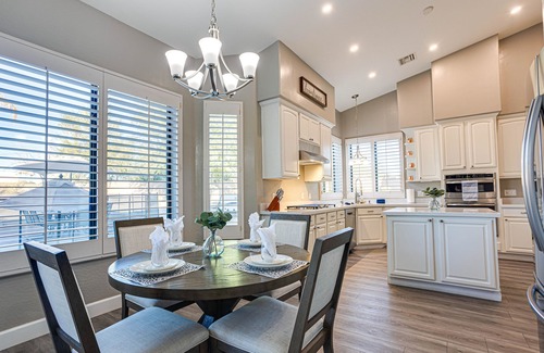 East Mesa House | Massive Custom! Sparkling Fenced Pool! Sleeps 12.