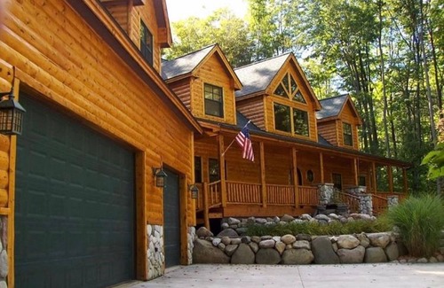 Harbor Springs House | Massive Lodge! 7500+ sq ft Sleeps 20! Golf, Fish, Trails, Wineries, Ski, Relax!