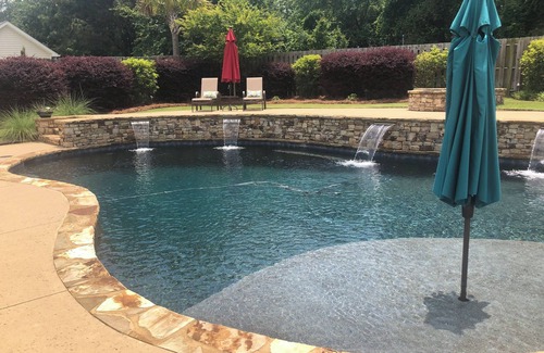 Bath House | Master's Rental: 4-bedroom house with WiFi and AC in enjoyable North Augusta