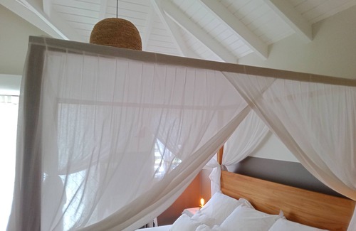 Marigot Bed & Breakfast | Master suite + breakfast