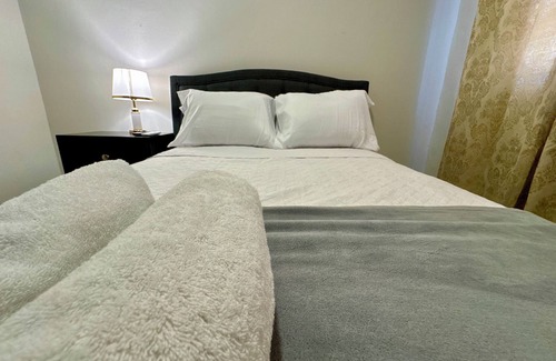 Sector 1 Nor-Oeste Apartment | Master Suite Platinum #1