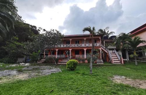 Pulau Perhentian Kecil Hotel | Matahari Long Beach