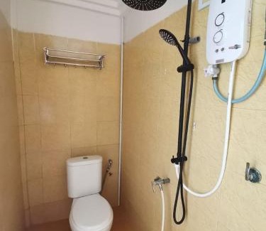 Pulau Perhentian Kecil Hotel | Matahari Long Beach