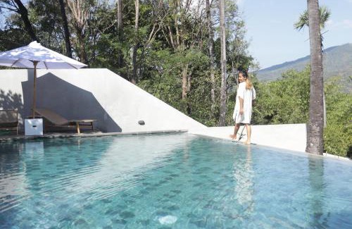 Abang House | Matan'ai Villa