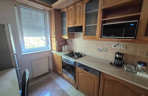 Kecskemet Apartment | Mathias, a Spacious 2-Bedroom Apartment with 2 Bathrooms & Private Parking