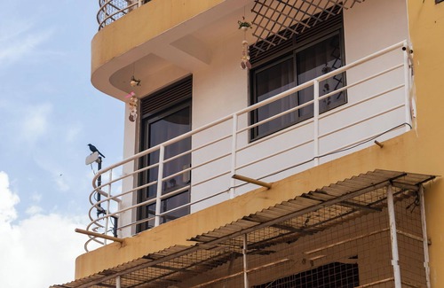 Kampala House | Matinza Homes, Makerere - 10min Drive to KLA City Wi-Fi Included 8