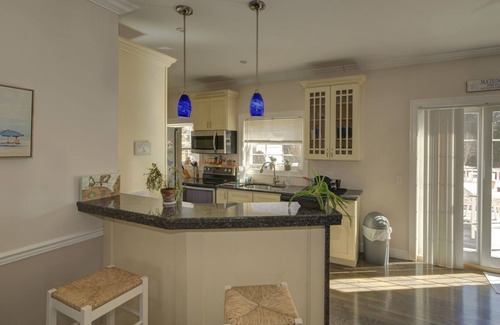 Matunuck Cottage | Matunuck Beach Cottage. Close to beach with plenty of ammenities.