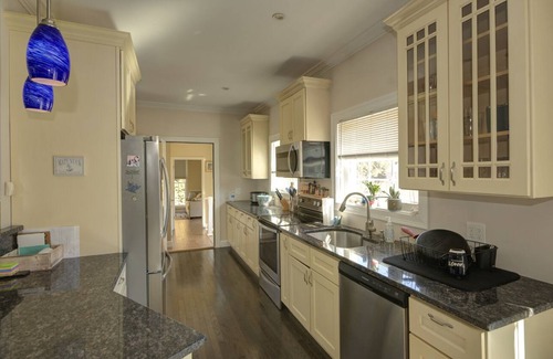 Matunuck Cottage | Matunuck Beach Cottage. Close to beach with plenty of ammenities.