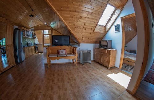 Ostoros Apartment | Matyó Rózsa Vendèghàz