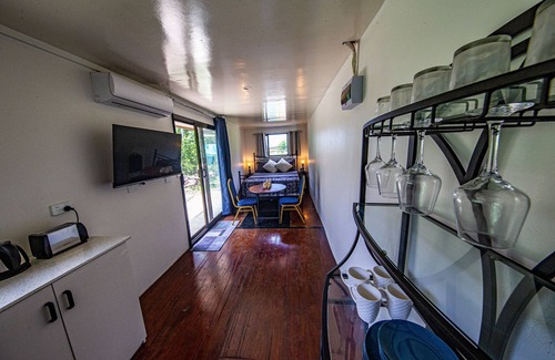Sigatoka Villa | Maui Creek Bures - BURE CAGI!