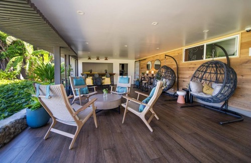Kahului Hotel | Maui Escape! Harbor Views, Outdoor Pool, Short Drive to Maui Tropical Plantation