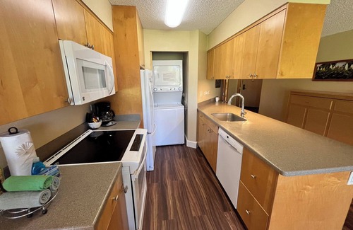 Grahams Island State Park Condo | Maui Sunset B112 Ground floor one bedroom