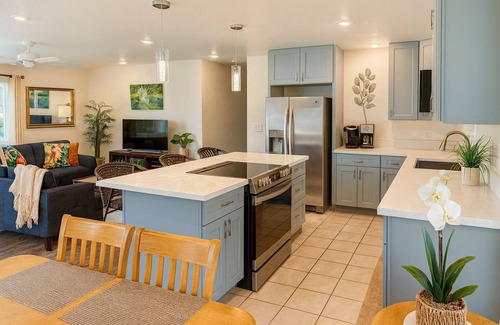 Hauula House | Mauka Sunrise, Walk to Hau‘ula Beach & Trails, A/C