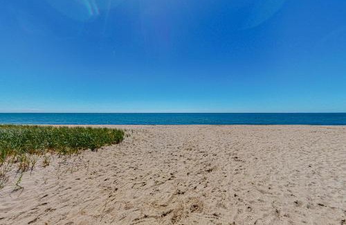 Mashpee House | Maushop By The Sea