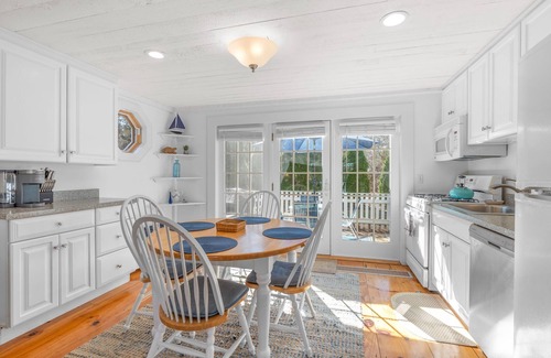 Mashpee Condo | Maushop Village, 2-bedroom, 1.5 baths, Sleeps 4, A/C, patios & private beach
