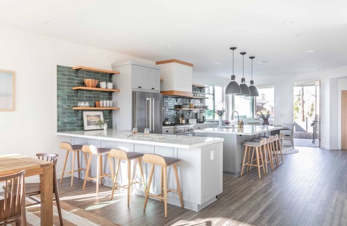 Ocean Beach House | Maven by Avantstay 5 Minutes to the Beach! Ocean Views & Spacious Design