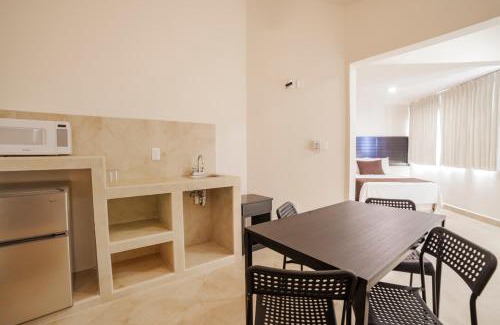 Crucecita Hotel | Mayev Express