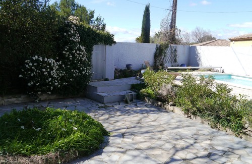 Quartier des Espesses House | Mazet not overlooked with private garden