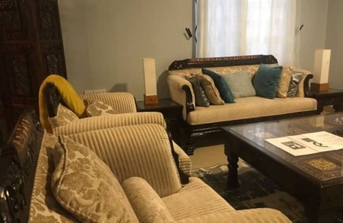 Mlingotini House | MBWENI JKT BED & BREAKFAST