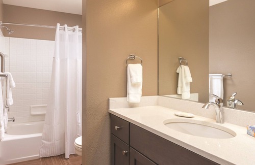 McCall Resort | McCall, ID: 2 Bedroom Condo w/Resort Pool 1 Mi From Lakes & Ponderosa State Park