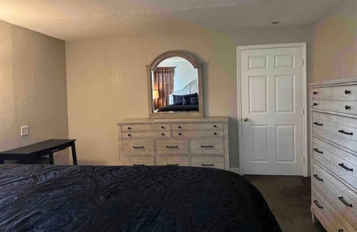 Okeechobee House | Mccoin Home-Centrally located-HOTTUB!