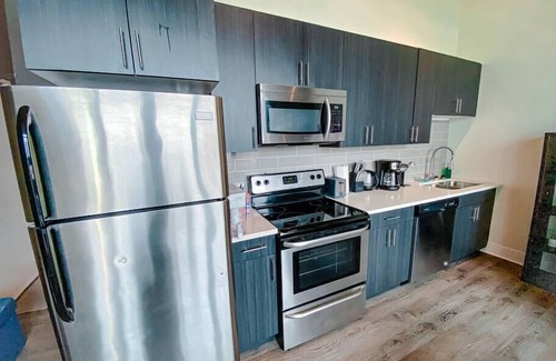 Near South Side Apartment | McCormick Place Designer Studio with optional parking for up to 4 guests