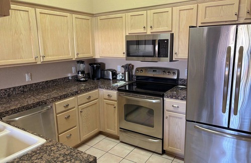 Fountain Hills Condo | McDowell Mountain Adventure Condo - Quiet, Heated Pool, Pet Friendly