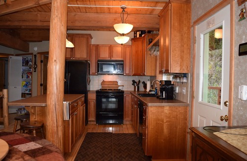 Lakeside House | Mcdragonfly Cabin-wow! This Is Some Cabin.