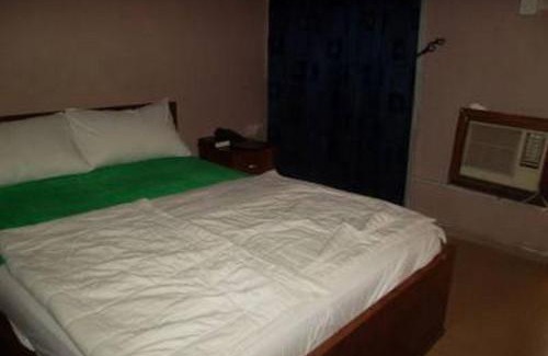 Port Harcourt Cabin | Mckay Resort Suites- Standard