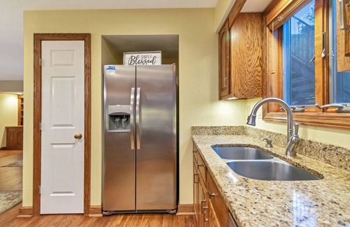Blowing Rock Condo | Mckinley 1 | Fireplace, Restaurant, Pool, Spa
