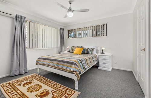 Redcliffe Apartment | McNaughton Townhouse