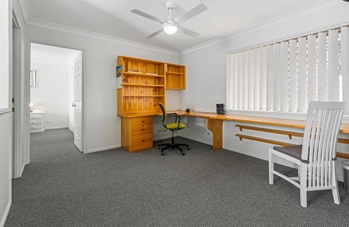 Redcliffe Apartment | McNaughton Townhouse