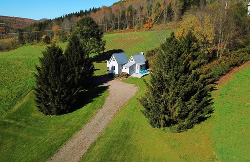 Denver House | Meadowlark, a delightful and unique Catskill Mountain Cottage. Extraordinary