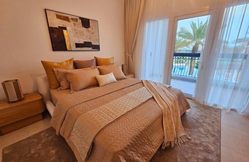 Abu Dhabi Apartment | Meadows Living - 4BR Apartment on Yas Links Golf Course