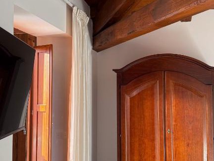 L'Aquila House | MECE Rooms