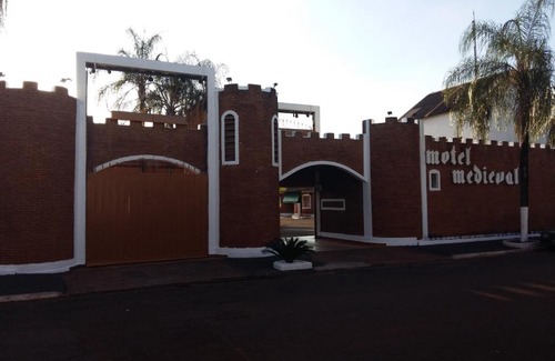 Ribeirao Preto Hotel | Medieval Motel e Hospedagem