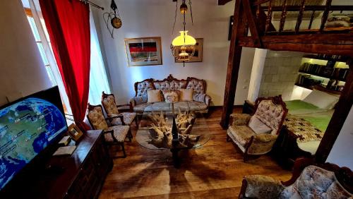 Old Town Apartment | Medieval Super Studio