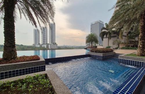 Medini Apartment | Medini Family suites for 3 pax - Next to Legoland