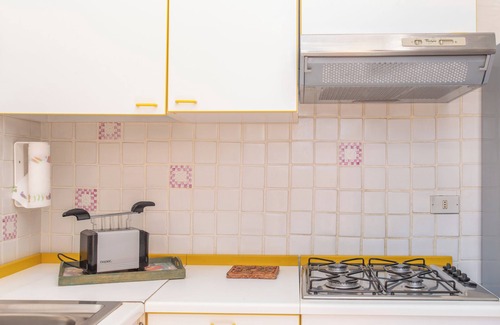 Conca Verde House | Mediterranean Cottage with Garden, Terrace and Sea View; Parking Available, Pets Allowed