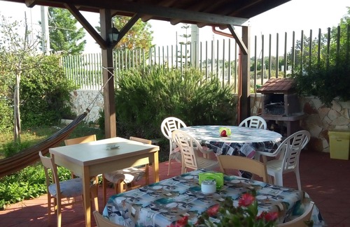 Sant'Isidoro Villa | Mediterranean-style villa a few meters from the sea.