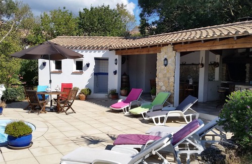 Malves-en-Minervois Villa | Mediterranean style villa in a green setting, on a plot of 2900m2.
