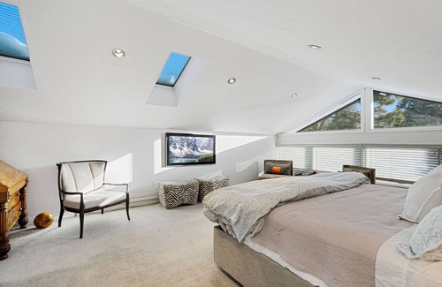 Boulder House | Mediterranean Style Oasis In N Boulder Open Space