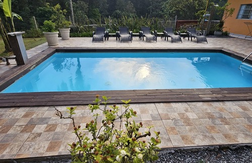 Juquitiba House | Medium-sized country house with heated pool and barbecue area