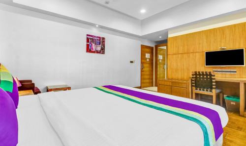 Kozhikode Hotel | Medora Hotel by Rak Rooms