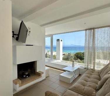 Paralias Apartment | Medusa by Dia sea view apartment